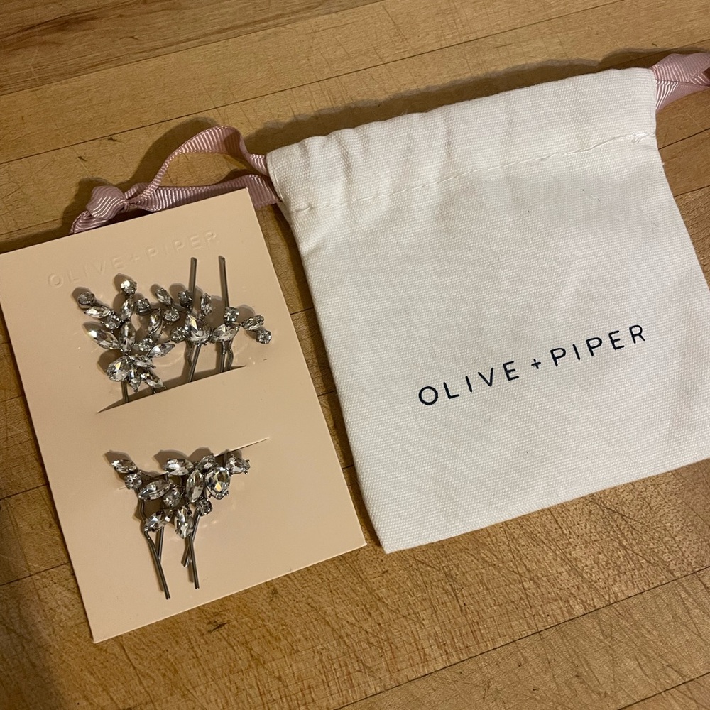 Olive + Piper bridal hair pins